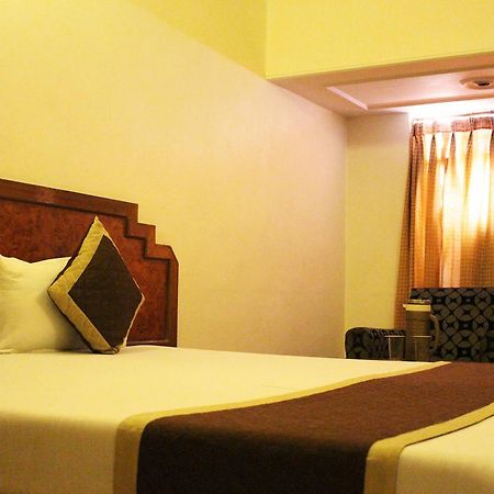 Hotel Goyal Джапур Экстерьер фото