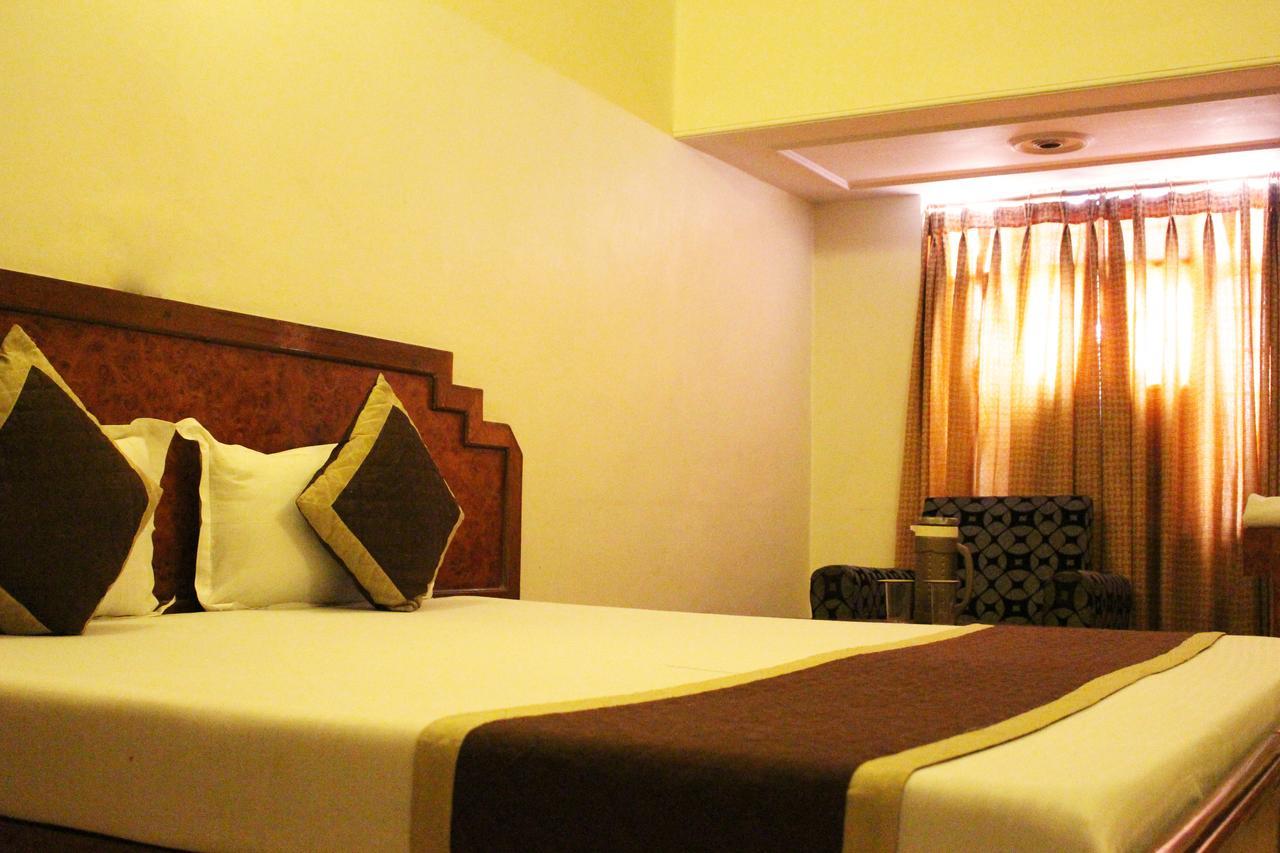 Hotel Goyal Джапур Экстерьер фото